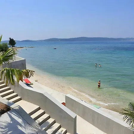 Apartment By The Sea