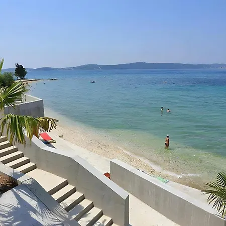 Apartment By The Sea